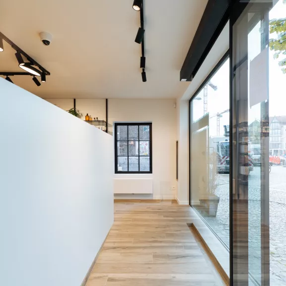 Apotheek Eeklo renovatie Den Blauwen Xavier